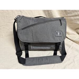 Pack Your World Messenger Bag Gray Crossbody Laptop Travel Shoulder Bag